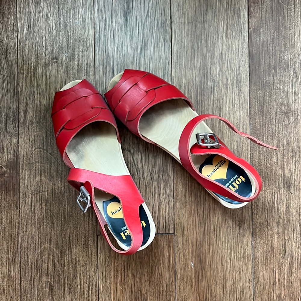 Red Clogs/Sandals - Picture 3 of 4